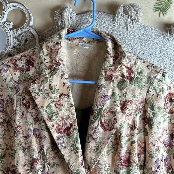 Vintage floral blazer - Picture 3 of 9